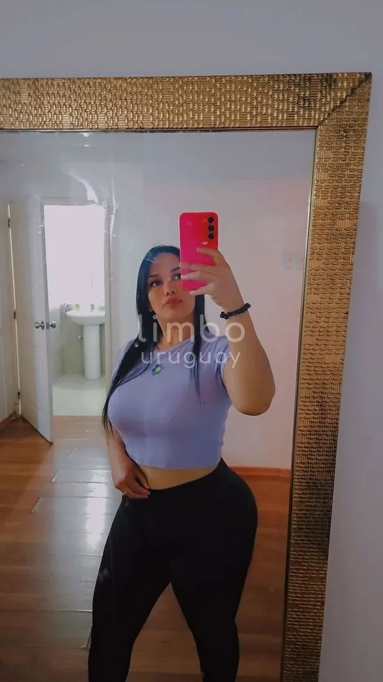 Foto de Victoria, escort en La comercial, Montevideo