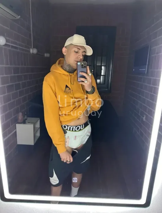 Foto de Matheo, escort en Tres cruces, Montevideo