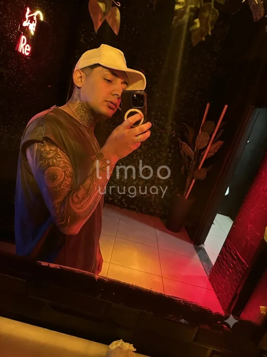 Foto de Matheo, escort en Tres cruces, Montevideo