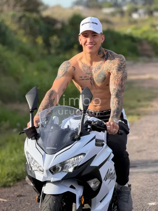 Foto de Naithan, escort en Tres cruces, Montevideo
