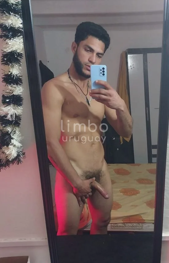 Foto de Chico dotado, escort en Centro, Montevideo