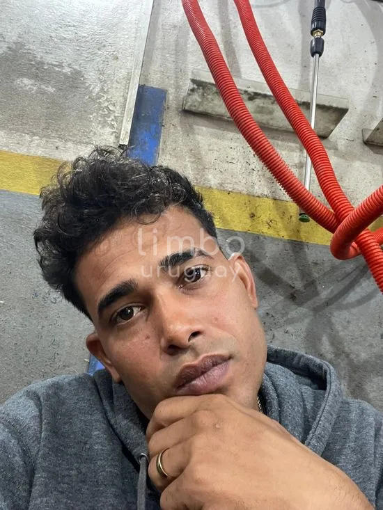 Foto de Ernesto, escort en Buceo, Montevideo
