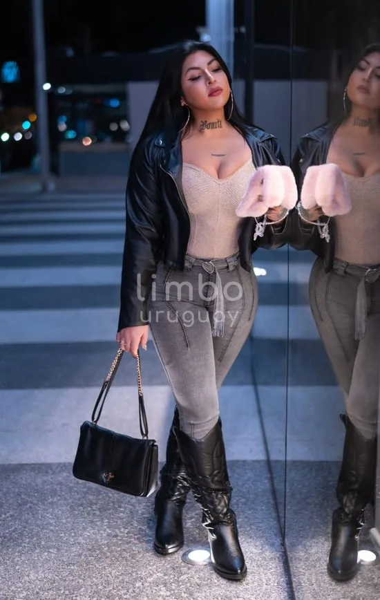 Foto de Zafira Vip, escort en Cerrito, Montevideo
